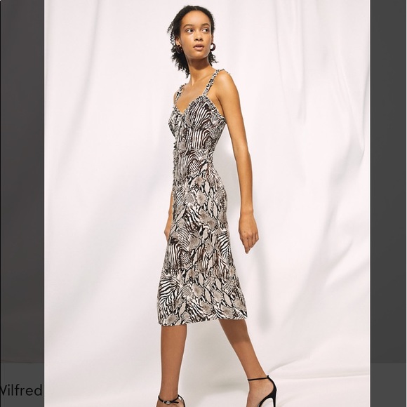 Wilfred heartthrob dress - Picture 2 of 5